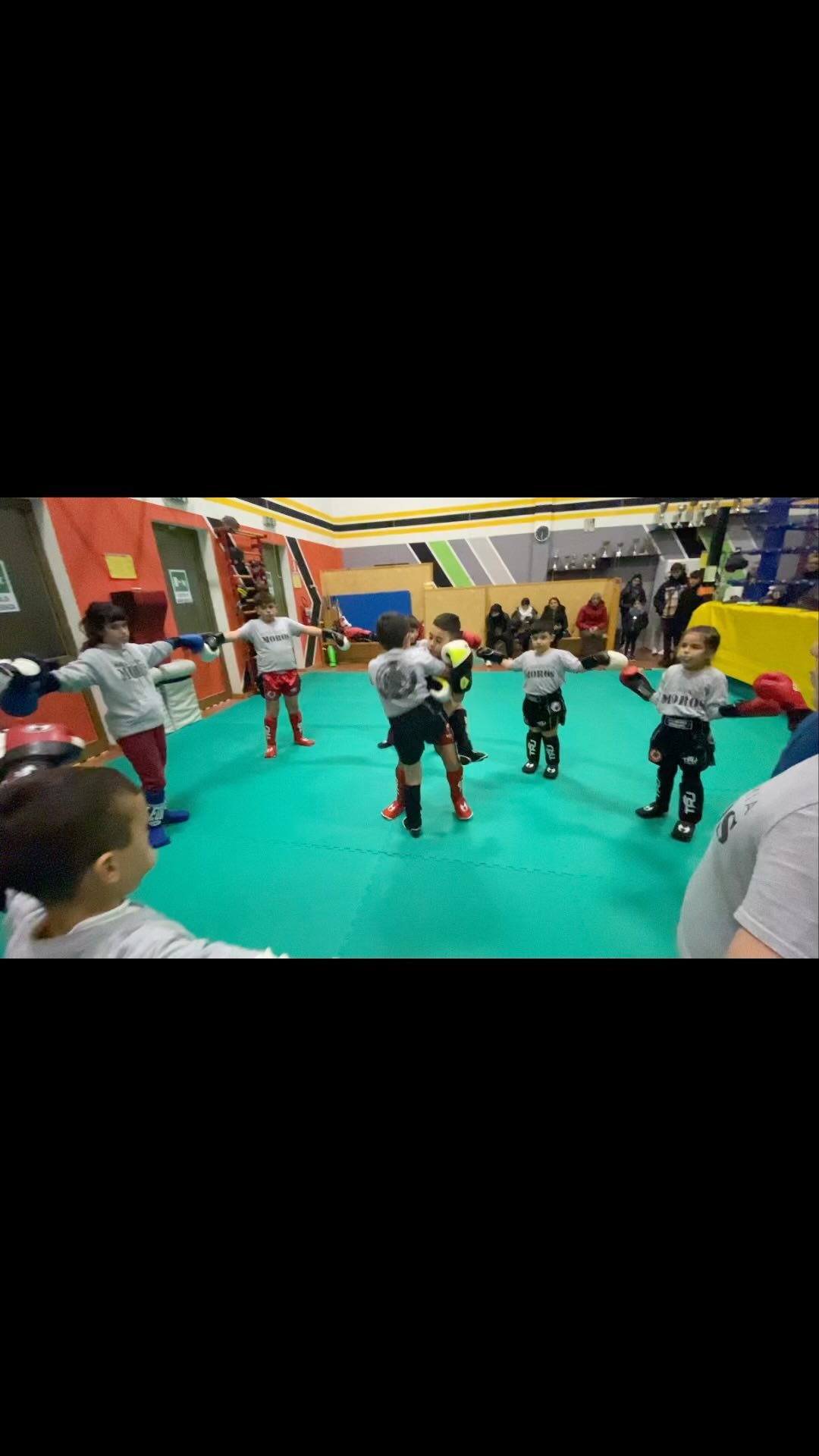 Moros Kids ! Martedì e Giovedì curiamo la preparazione dei  nostri piccoli fighters  alle ore 17.30.  Accademia Moros Via Prati 22 Sassari . 💪